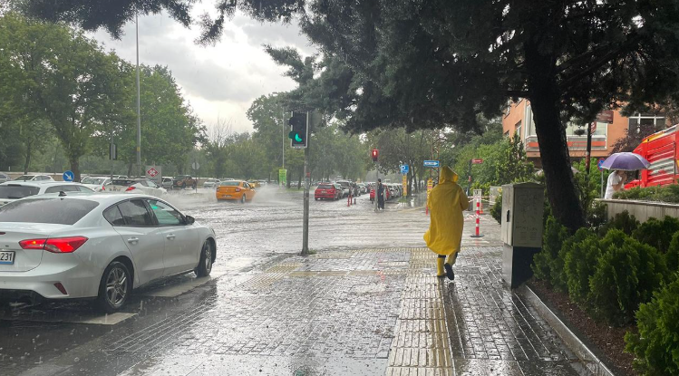 14 il için "sarı" uyarı: Kuvvetli yağışa dikkat