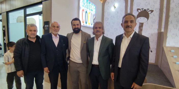 Dentual Ağız ve Diş Sağlığı Polikliniği 3. şubesini açtı