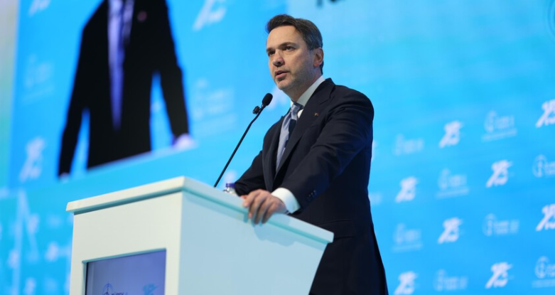 Bakan Bayraktar 2026'nın "rüzgarın yılı" olacağını söyledi