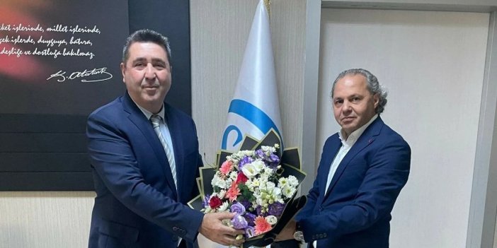 SGK'dan kayıt dışı çalışmayla mücadele vurgusu SGK, 'Sigorta ile iş güvende, işçi güvende; gelecek güvende' sloganıyla kayıt dış