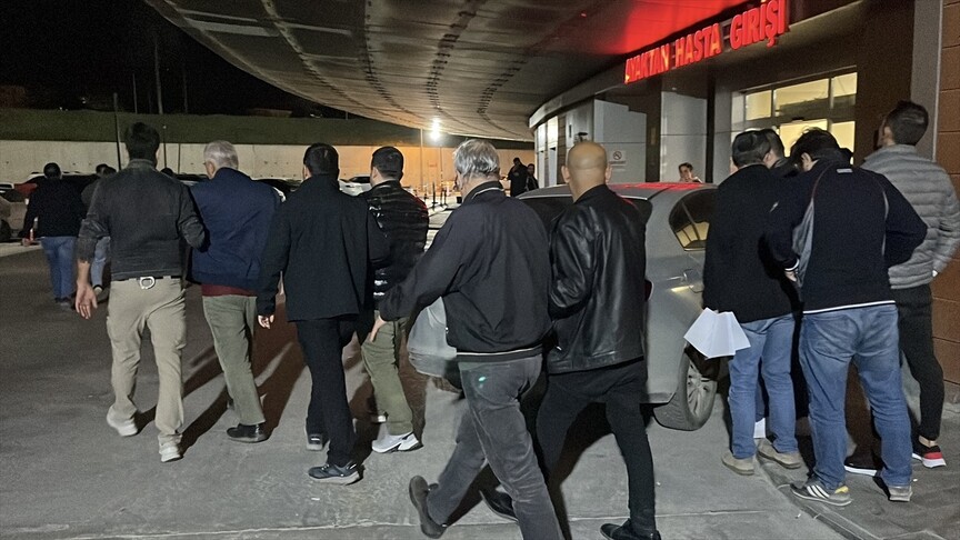 Eskişehir'in Tepebaşı Belediyesine yönelik operasyonda gözaltı sayısı 25'e yükseldi
