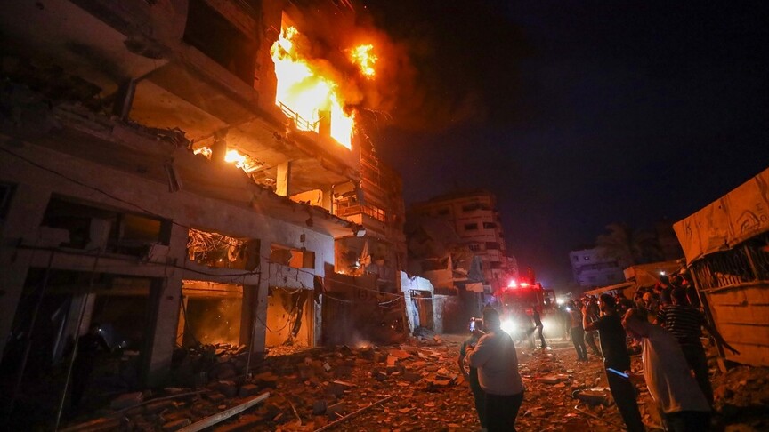 İsrail'in ateşkese rağmen Gazze'ye düzenlediği hava saldırılarında en az 4 Filistinli hayatını kaybetti