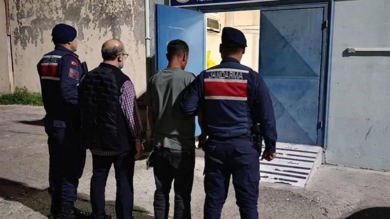 Yaşlı çiftin 10 milyon lirasını dolandırdılar