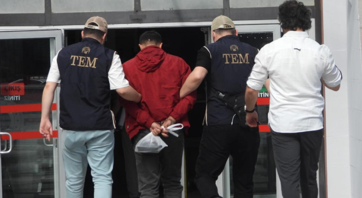 Kırmızı bültenle aranan DEAŞ üyesi Eskişehir'de yakalandı