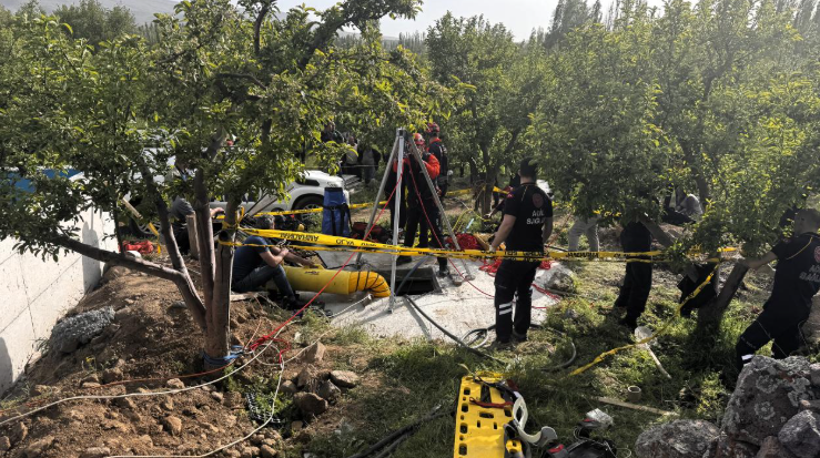 Temizlik için kuyuya giren 3 kişi hayatını kaybetti