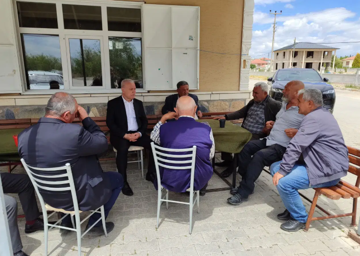 Kulu Belediye Başkanı Abdurrahim Sertdemir, vatandaşla görüştü