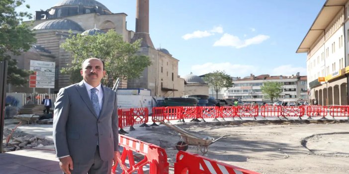 Başkan Altay, Mevlâna Caddesi’nde yürütülen çalışmaları inceledi