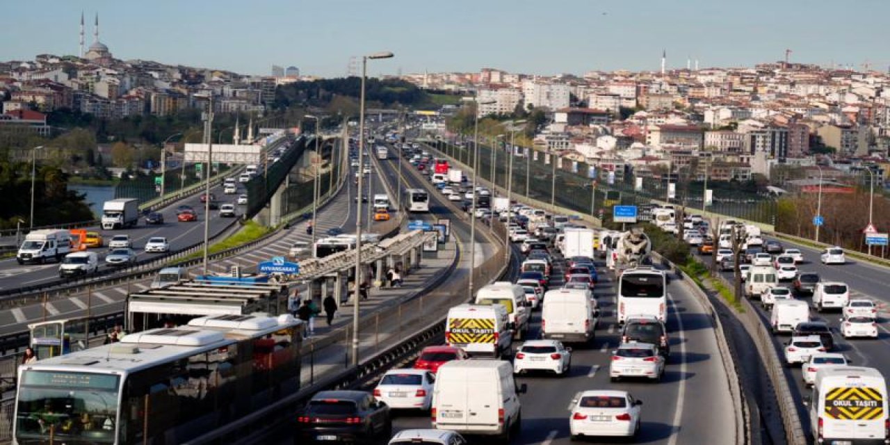 Haliç Köprüsü'nün Kadıköy yönü geçici trafiğe kapatılacak