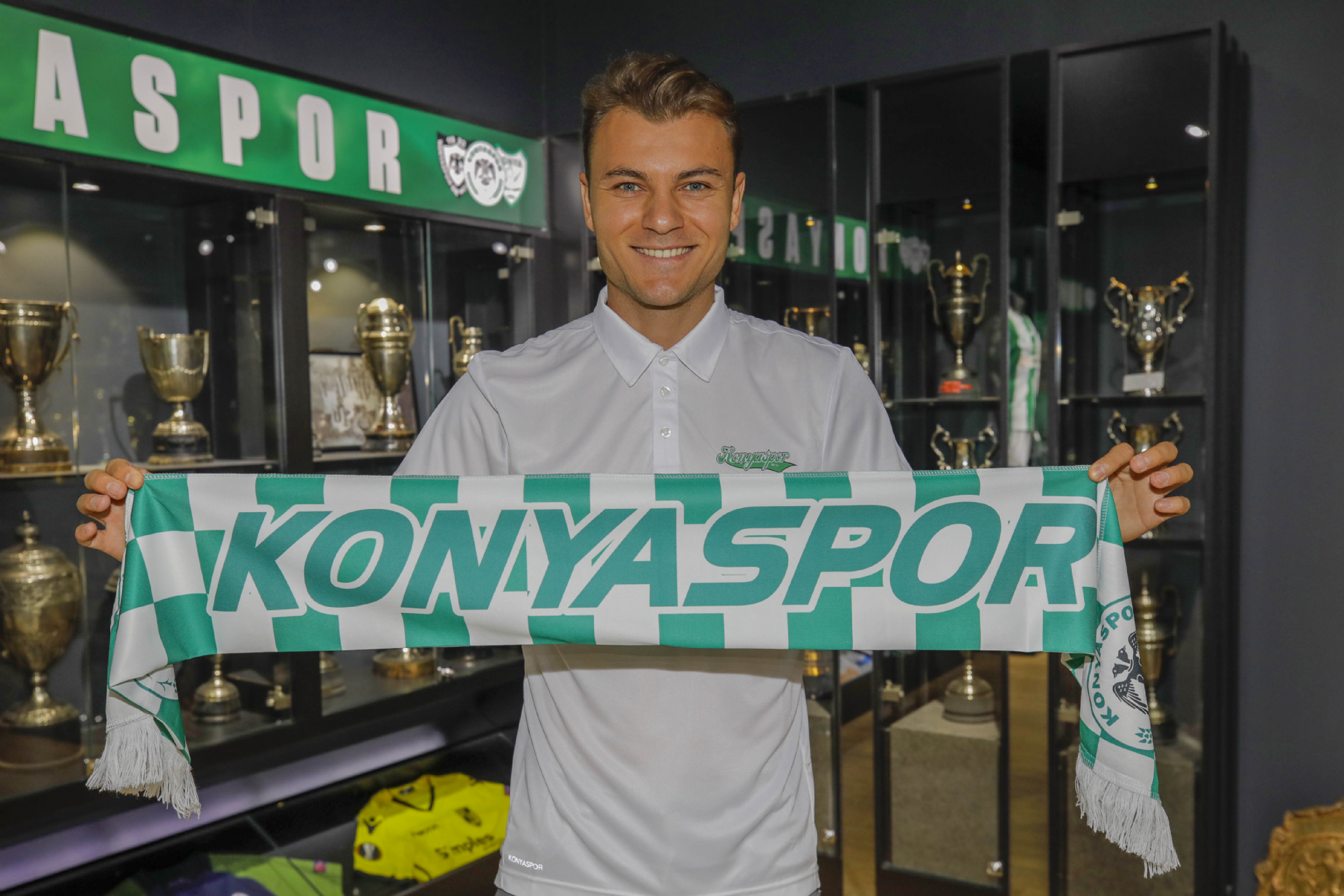 Konyaspor'un yeni transferi Yusuf Erdoğan'dan taraftara çağrı!