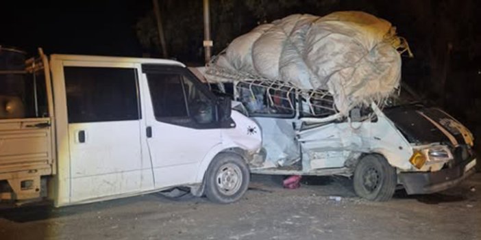 Konya'da pikap ile minibüs çarpıştı! Yaralılar var