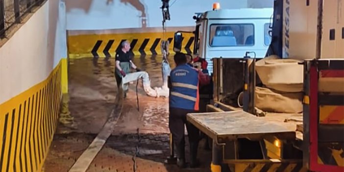 Konya'da yağış sele neden oldu! Ekiplerden anında müdahale