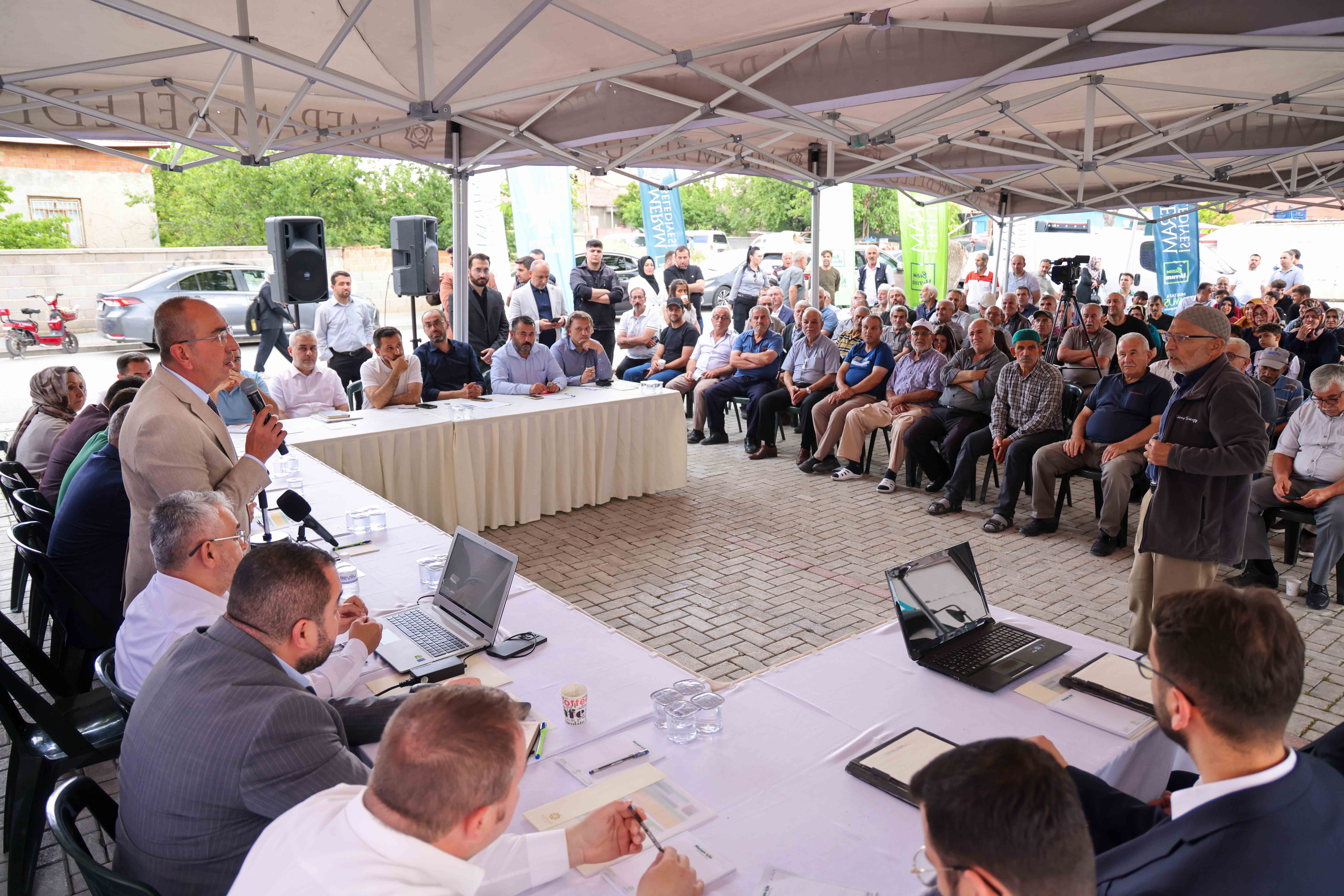 Başkan Kavuş, mahalle mahalle dinlemeye devam ediyor