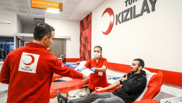 Türk Kızılaya yılın ilk 5 ayında 1 milyon 246 bin ünite kan bağışlandı