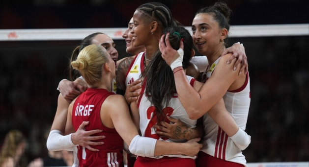 A Milli Kadın Voleybol Takımı, Almanya'yı 3-2 yendi