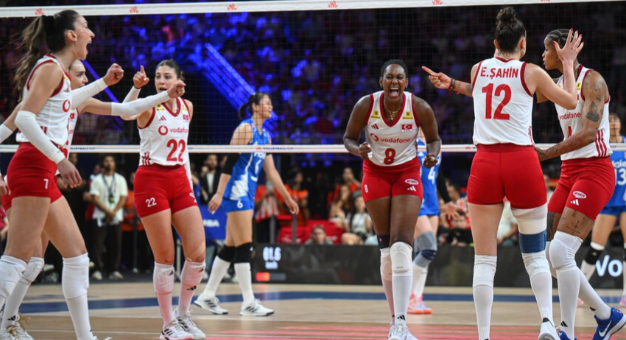 A Milli Kadın Voleybol Takımı, Çin'i 3-2 yendi