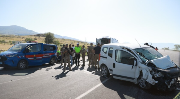 Van'daki trafik kazasında Jandarma Uzman Çavuş Karabulut şehit oldu