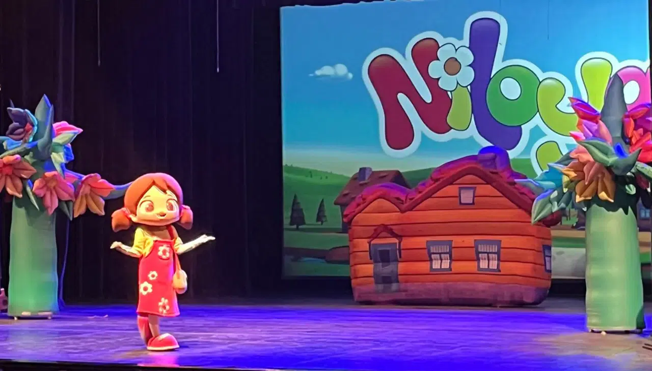 Niloya Sahne Gösterisiyle Konya’da