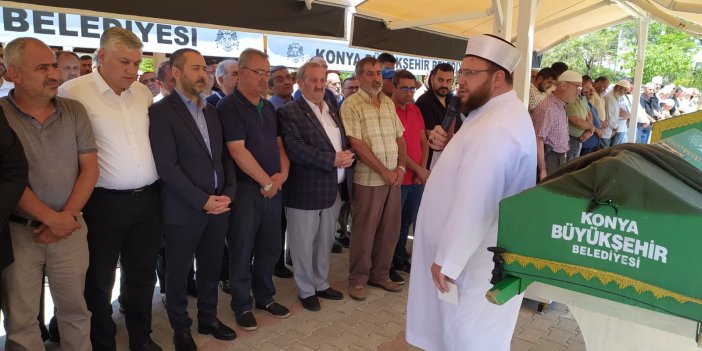 Konya'da eski başkanın annesi dualarla son yolculuğuna uğurlandı