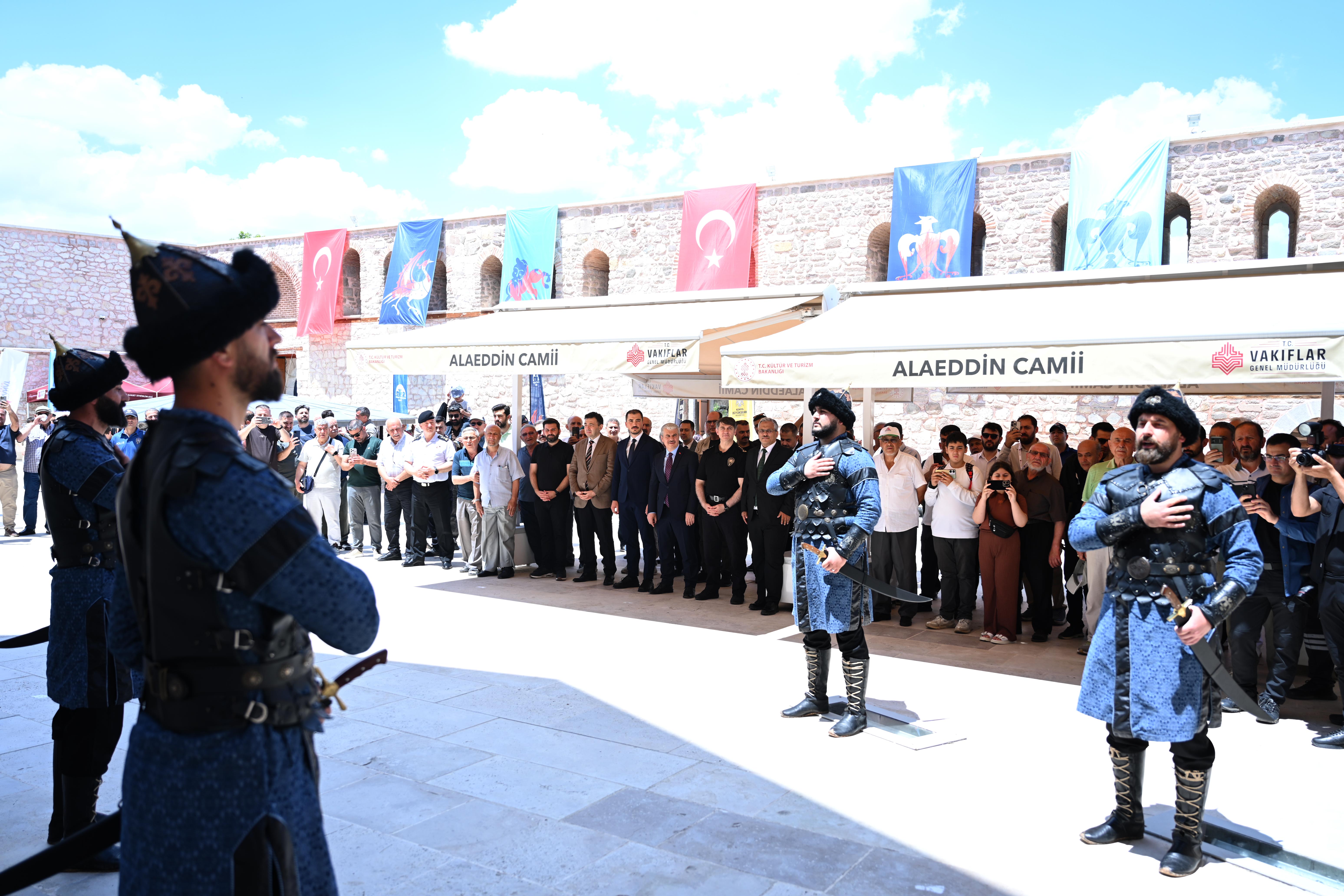 Konya'nın Darülmülk oluşunun 929. yılında Selçuklu Sultanları anıldı