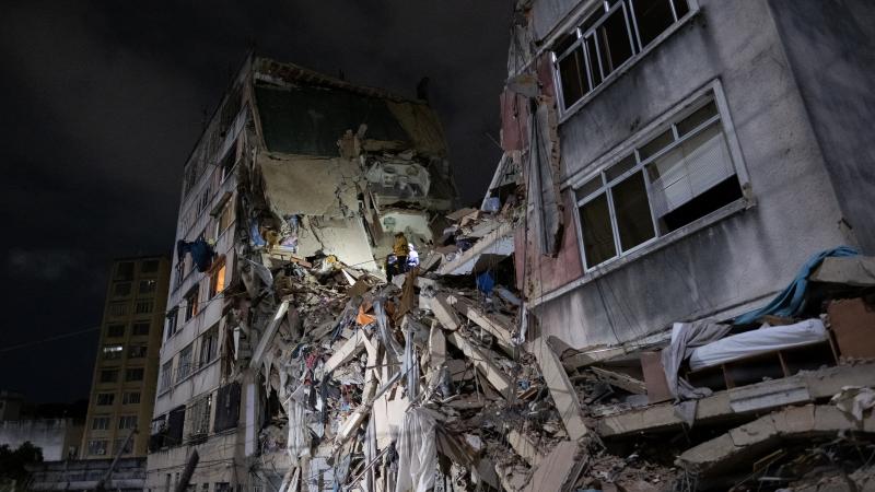 Venezuela'daki depremlerde hayatını kaybedenlerin sayısı 1430'a yükseldi