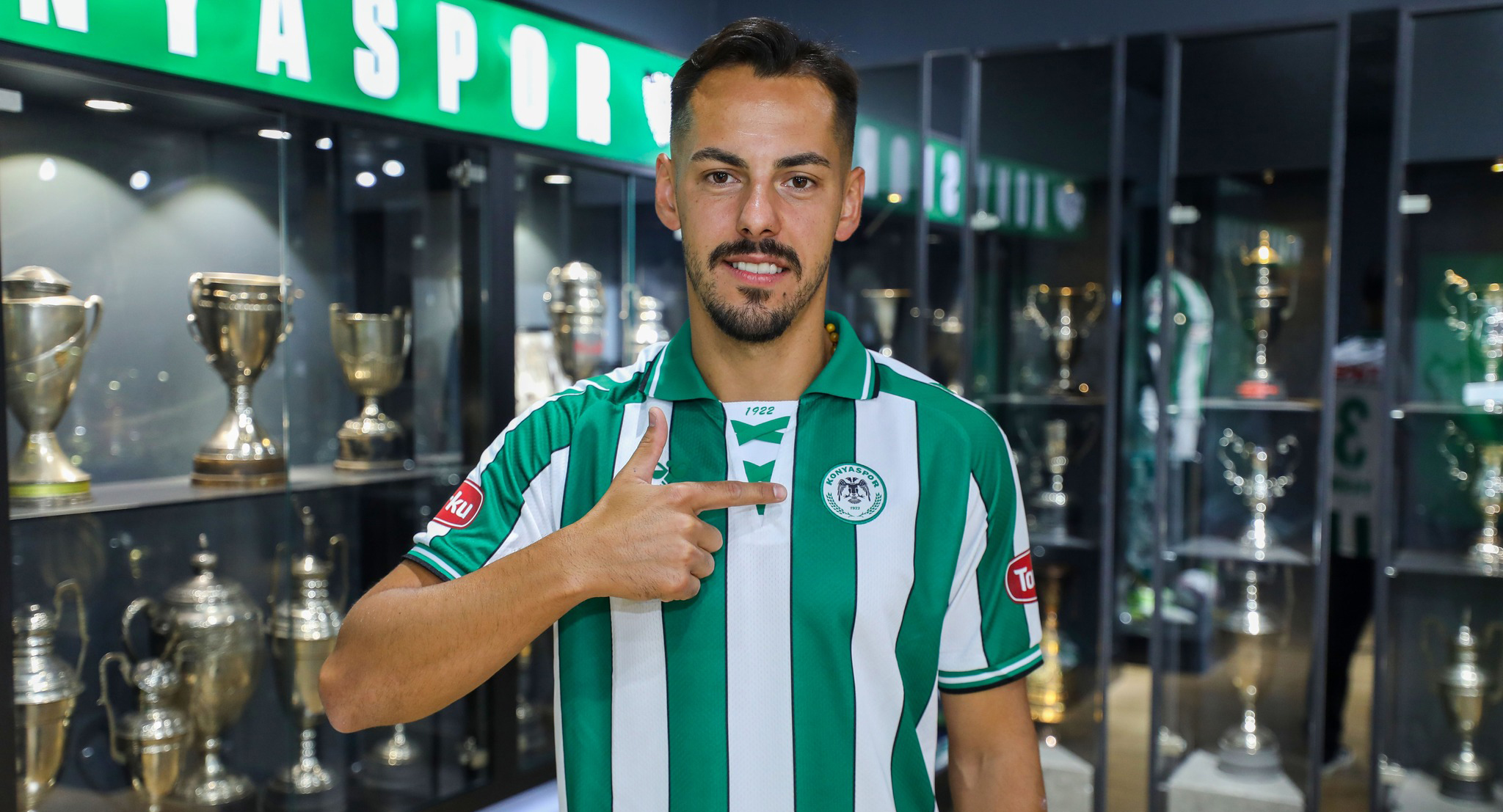 Konyaspor'da bir dönem kapanıyor: Yasir Subaşı ayrılıyor