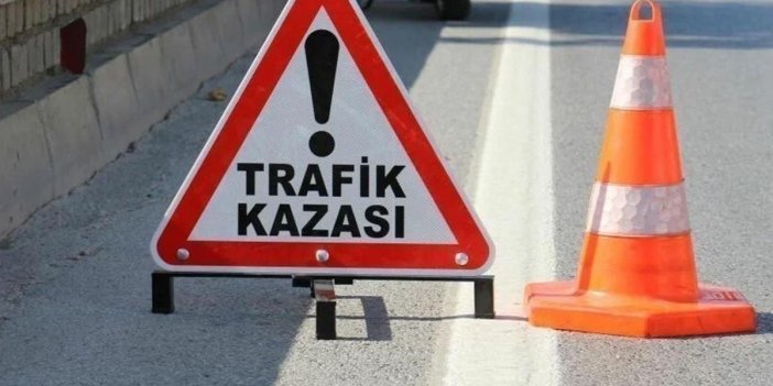 Katliam gibi kaza! Devrilen araçtaki 3 kişi feci şekilde can verdi