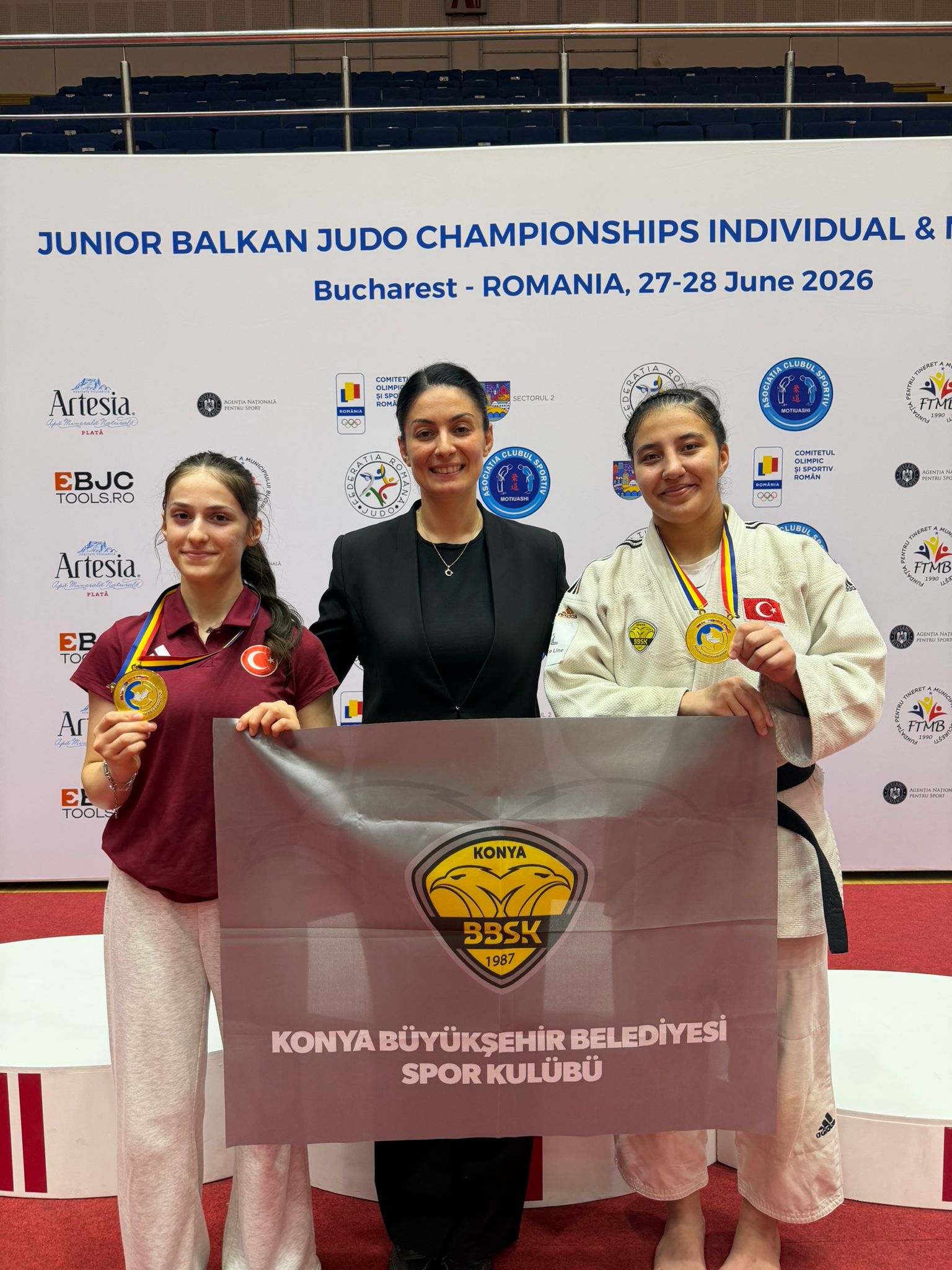 Konya Büyükşehir Belediyespor başarıdan başarıya koşuyor