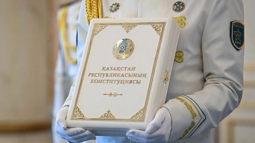 Kazakistan'da yeni anayasa yürürlüğe girdi