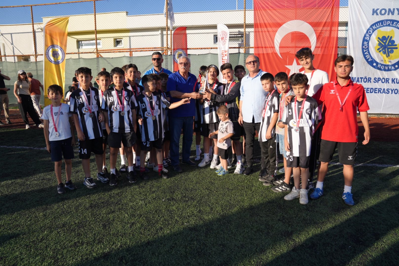 Geleceğin futbolcu adaylarından üstün performans