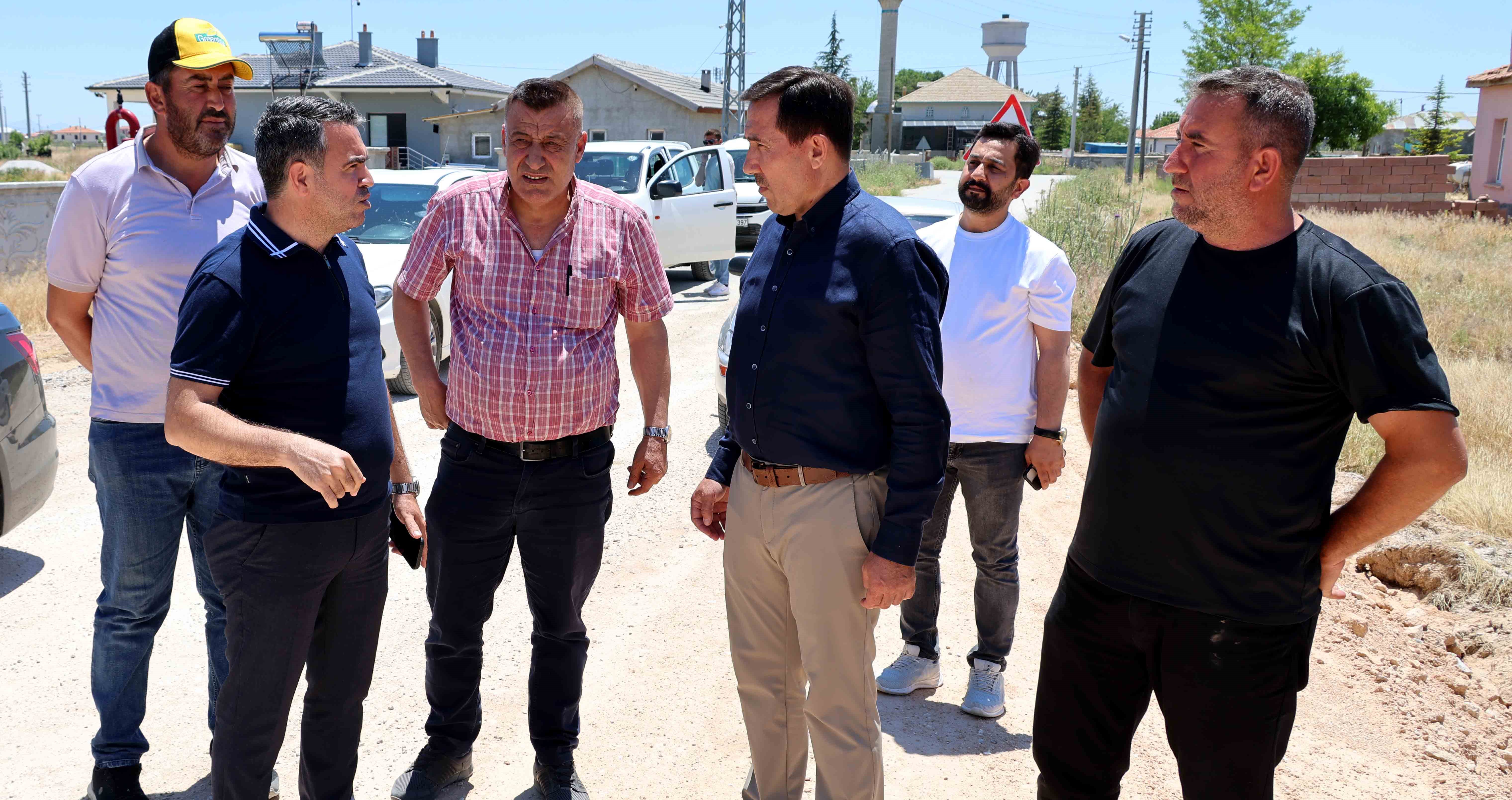 Karatay'da merkeze uzak mahallelerde ulaşım ağı güçleniyor