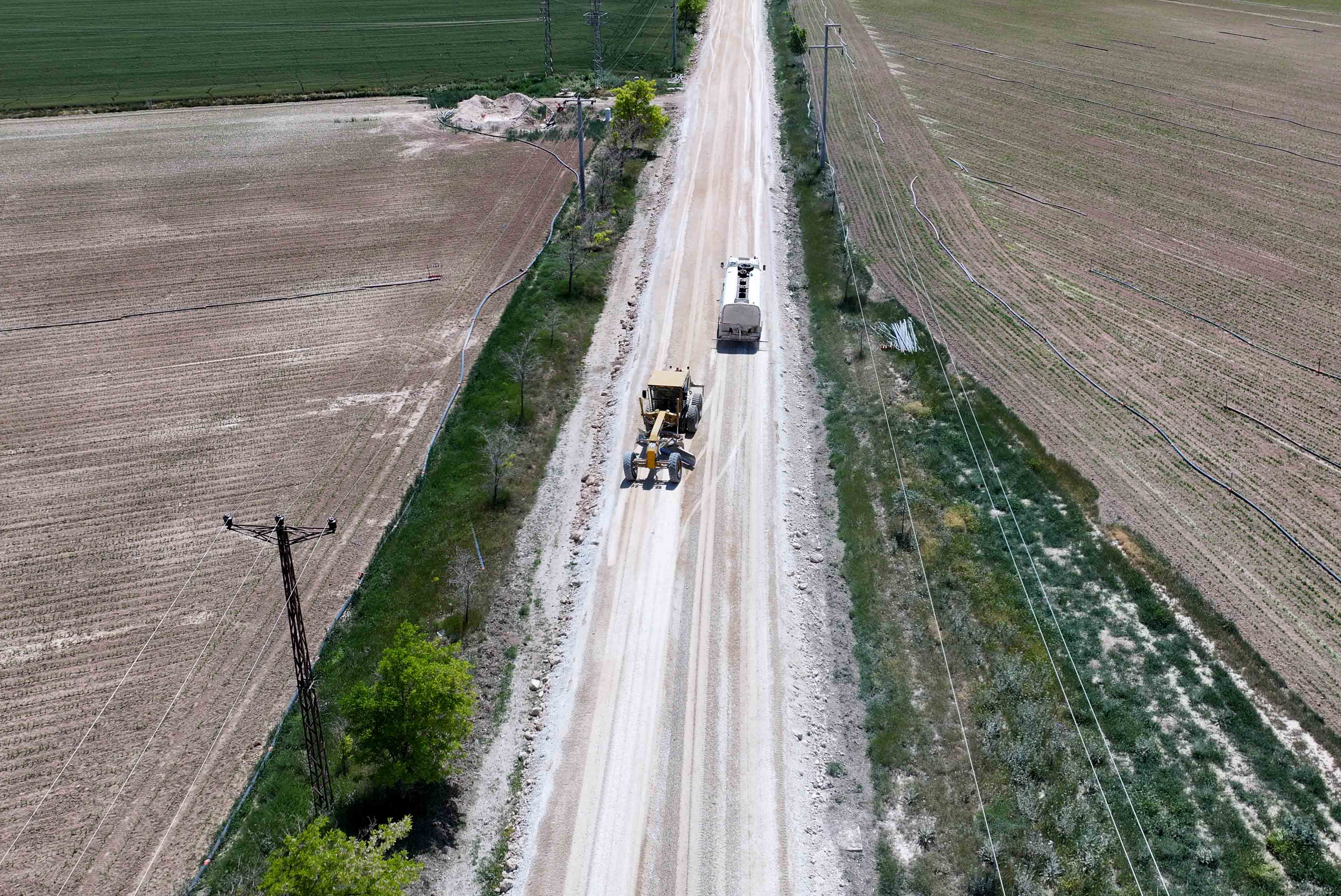 Konya'da kırsal ulaşımı güçlendirecek yol yatırımı sürüyor