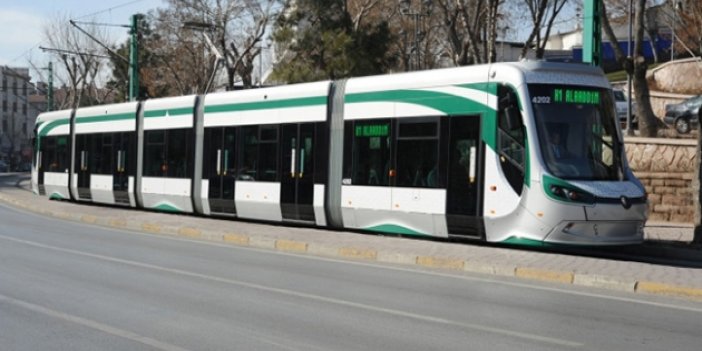 Konya'da tramvay hattında kopma yaşandı! Seferler böyle devam ediyor