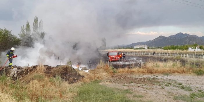 Uyarılar işe yaramıyor! Konya'da bir anız yangını daha