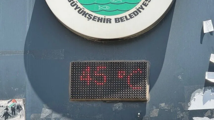 Şanlıurfa'da termometreler 45 dereceyi gösterdi