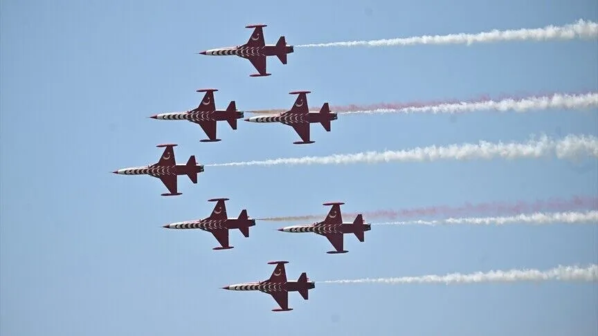 Türk Yıldızları NATO Zirvesi kapsamında Ankara'da gösteri uçuşu yapacak