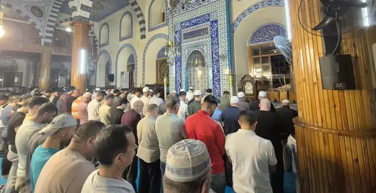 Kapu Camii'nde şehitler için anlamlı buluşma! Sabah namazında dualar edildi