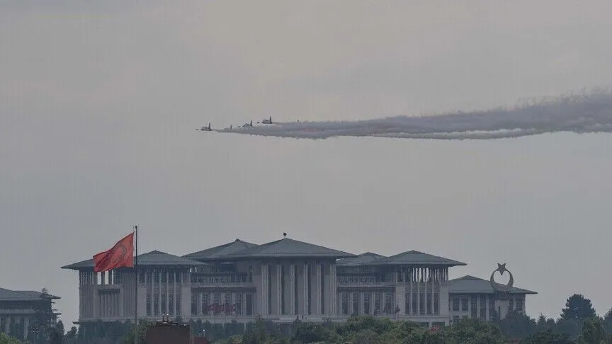 Türk Yıldızları, Ankara'da prova uçuşu yaptı