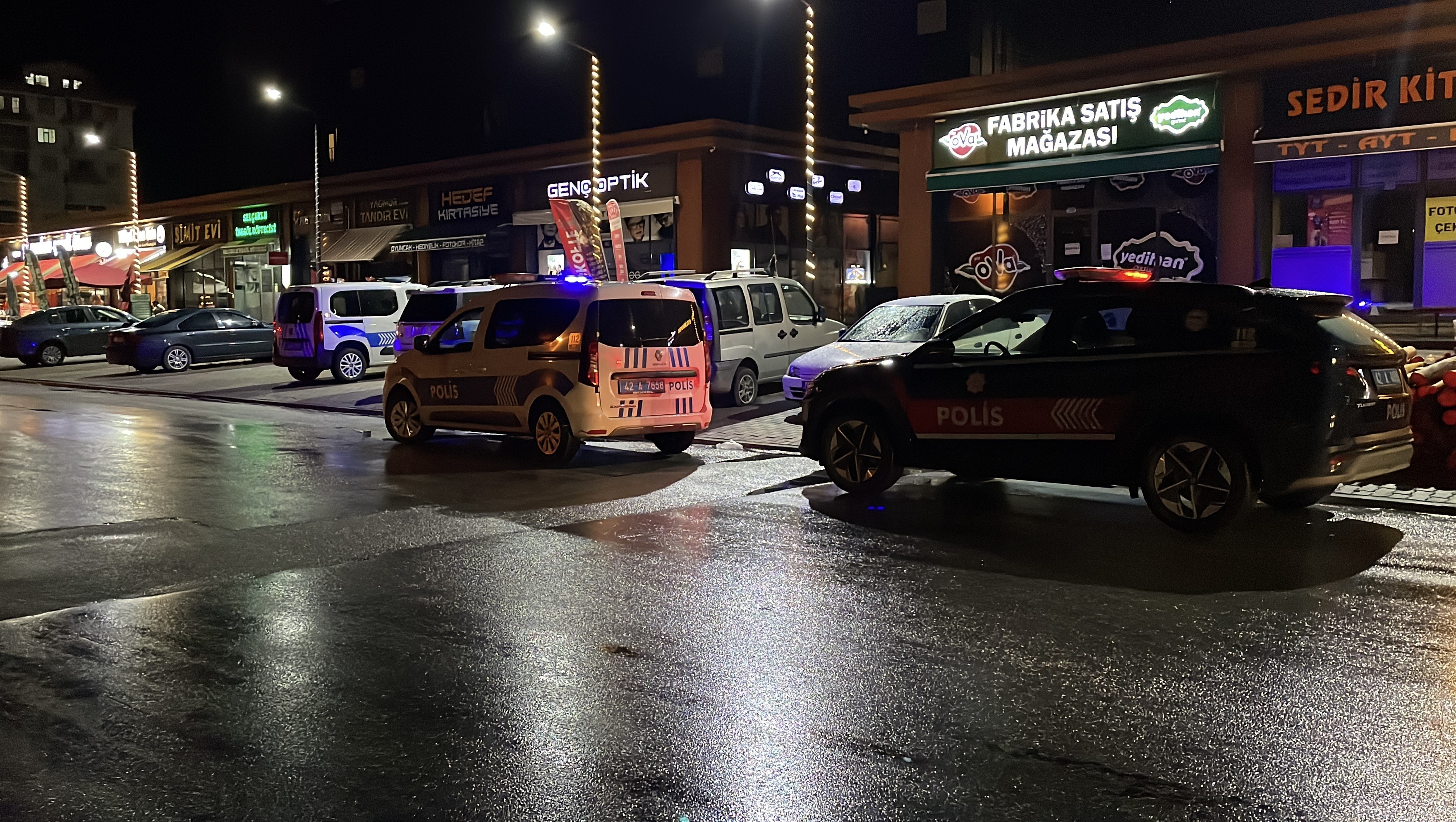 Konya’da asansör tartışması bıçaklı kavgaya dönüştü! 2 kişi yaralandı