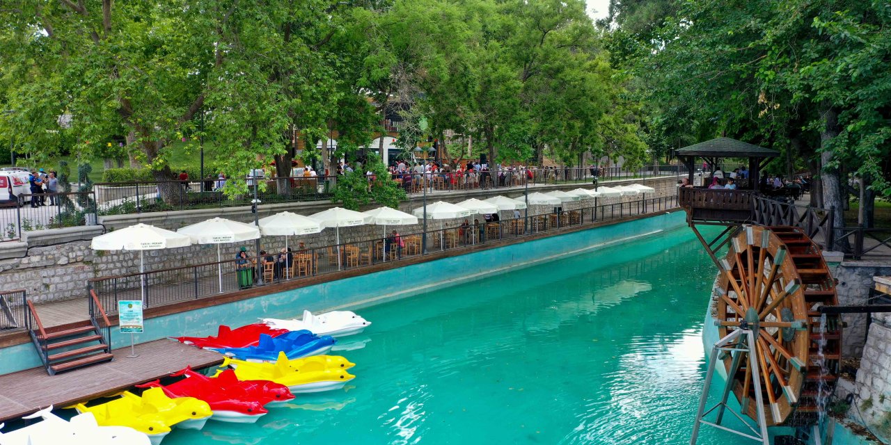 Konya’nın tarihi bahçesi yeniden hayat buldu