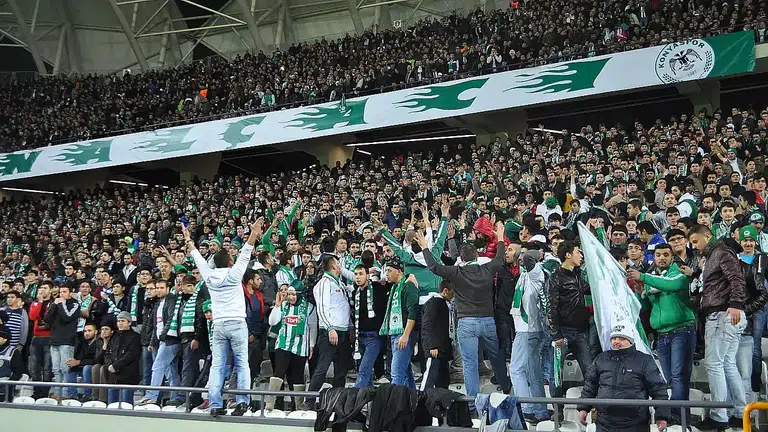 Konyaspor'da kombineler satışta