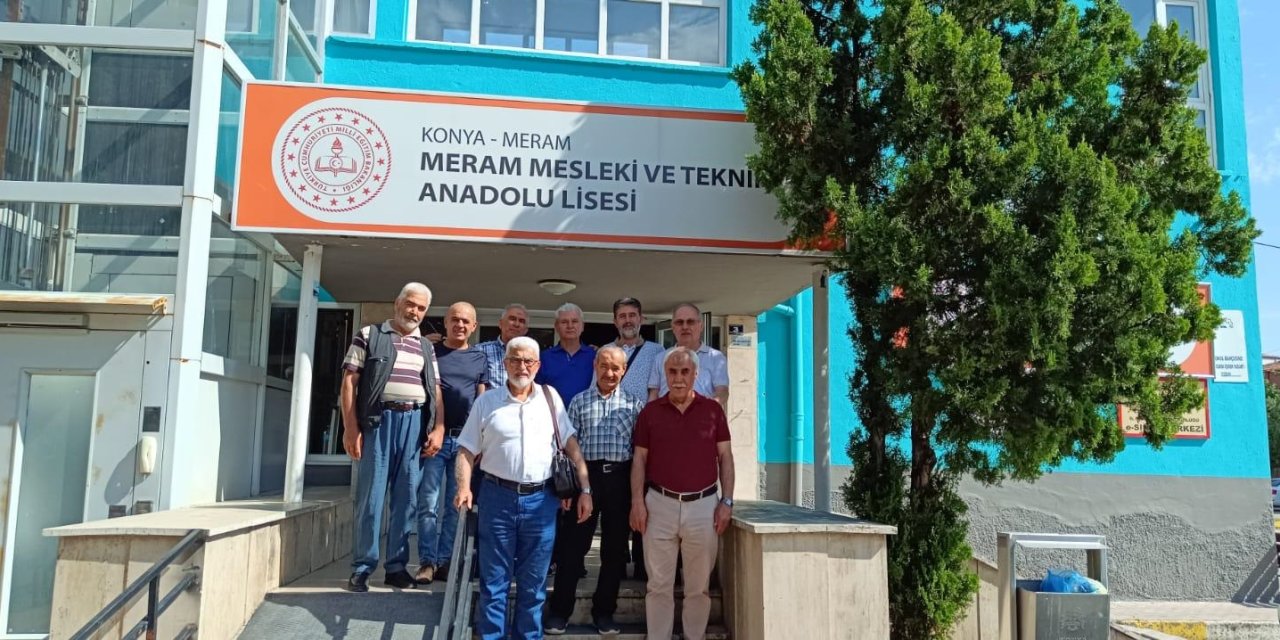 Konyalı lise arkadaşları 43 yıl sonra buluştu