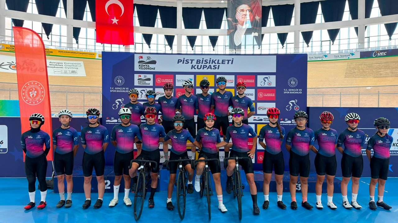 Konya Veledromu'nda 200 bisikletçi piste çıktı