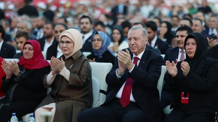 Emine Erdoğan'dan "10. Yılında 15 Temmuz: İrade Bizim, Zafer Bizim" programına ilişkin paylaşım