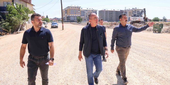 Meram'da yol, asfalt ve parke seferberliği tüm hızıyla sürüyor