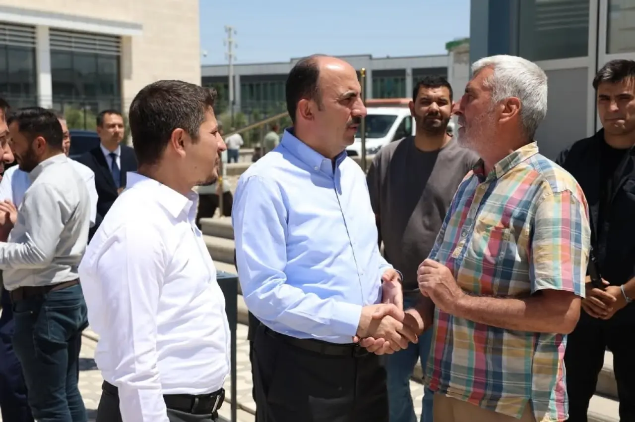 Başkan Altay, cuma namazında cemaatle bir araya geldi
