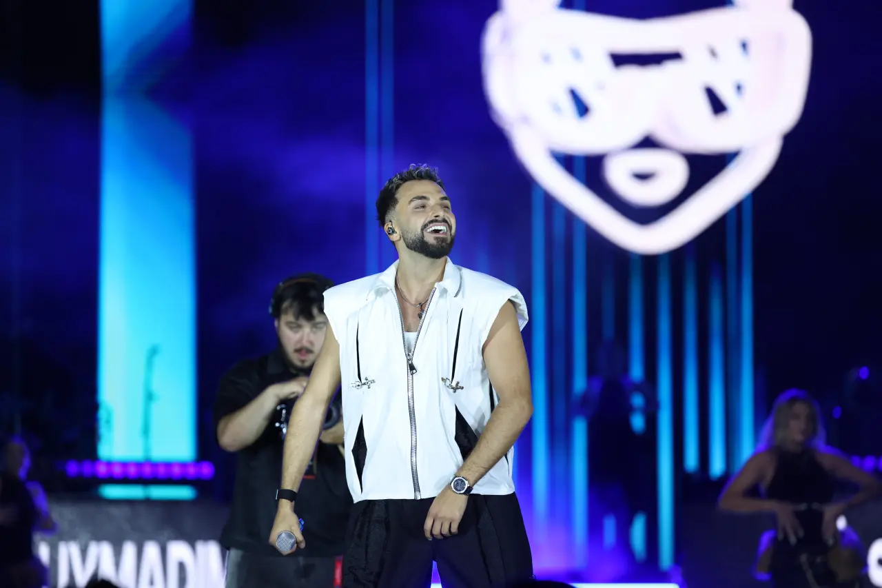 Konya'da Sefo'nun konserine büyük ilgi