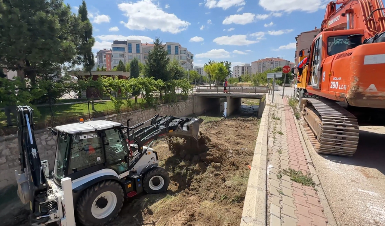 Konya'da sel tehlikesine karşı kapsamlı çalışma! KOSKİ'den kritik temizlik hamlesi