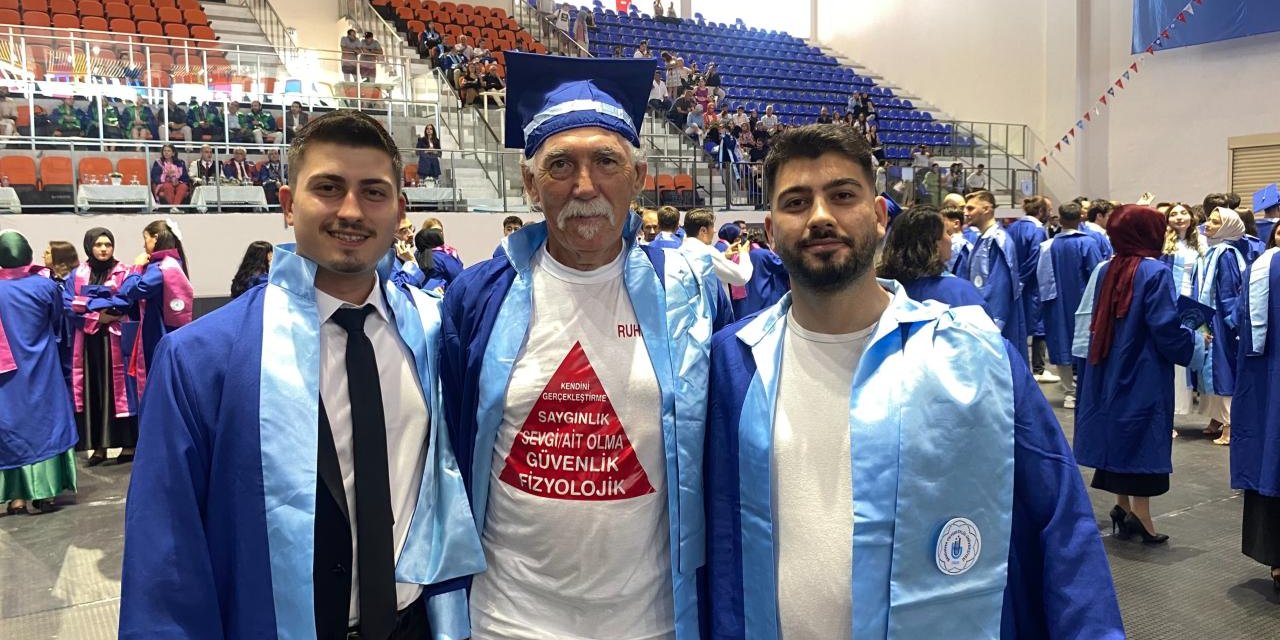 75 yaşında üniversiteden mezun oldu