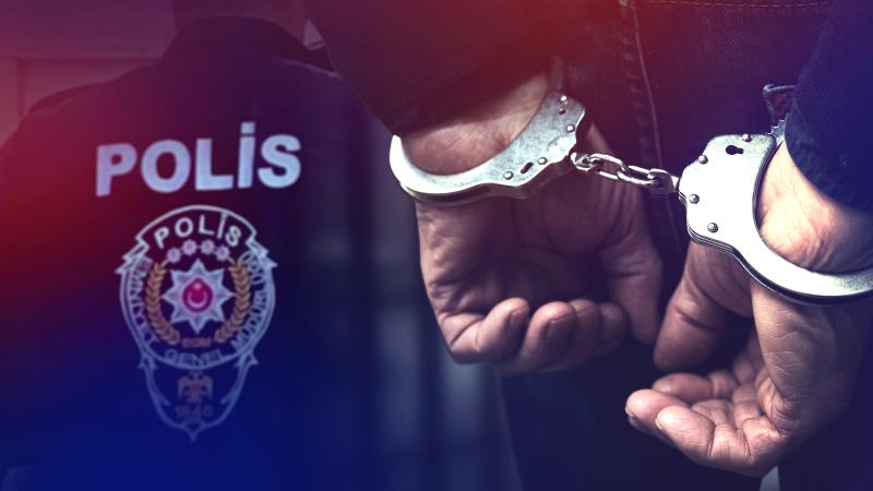 Yurt dışına kaçan 65 firari Türkiye'ye getirildi
