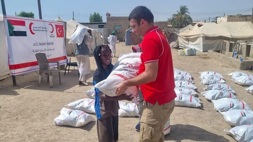 Türk Kızılaydan Sudan'da ihtiyaç sahiplerine gıda desteği